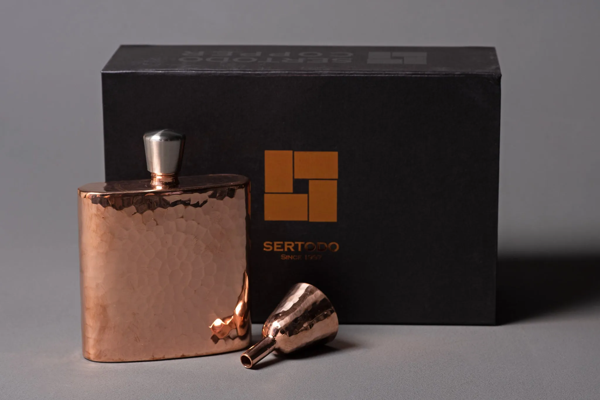 Espadín Square Flask With Gift Box | 9oz | Sertodo Copper
