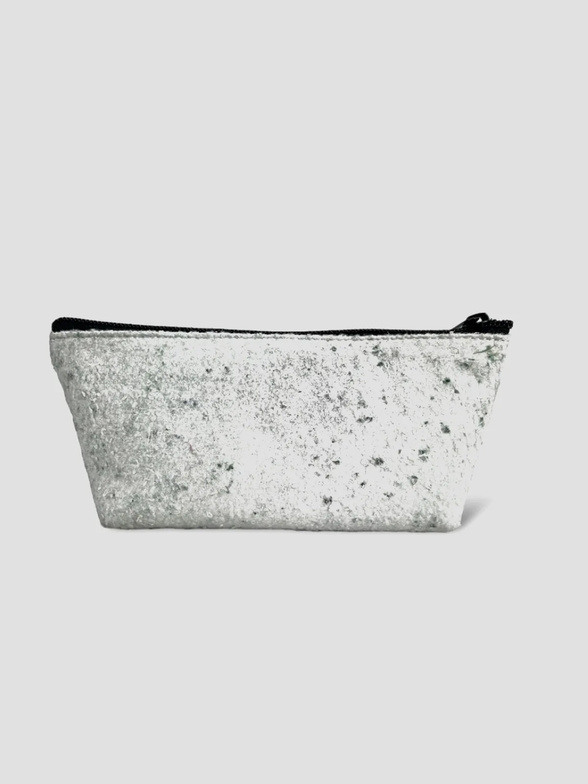 The Good Pouch White